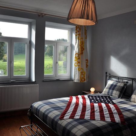 Santa Fe - Lutrebois Bed and Breakfast Μπαστόν Εξωτερικό φωτογραφία