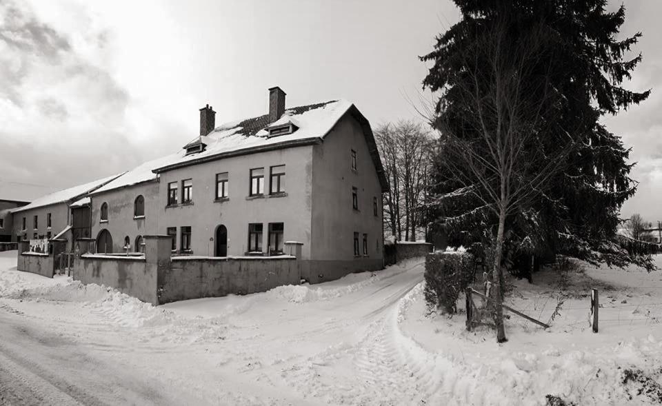 Santa Fe - Lutrebois Bed and Breakfast Μπαστόν Εξωτερικό φωτογραφία