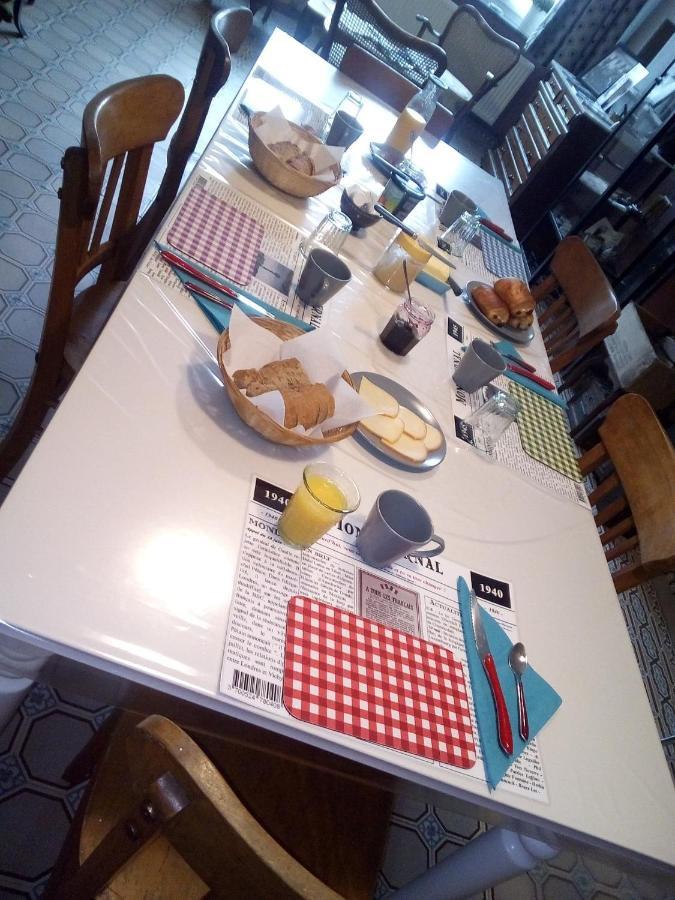 Santa Fe - Lutrebois Bed and Breakfast Μπαστόν Εξωτερικό φωτογραφία